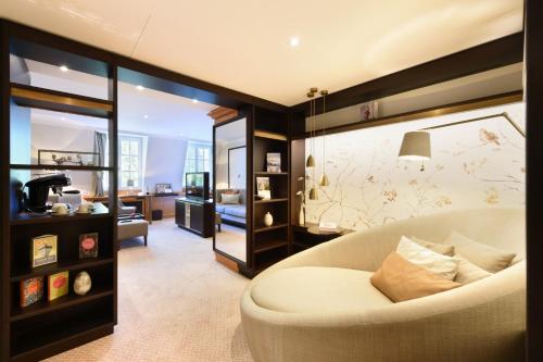 Boutique Deluxe Room