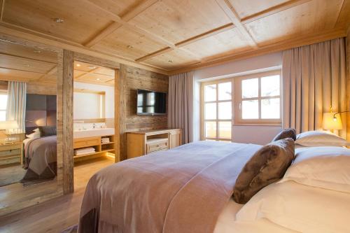 Superior Suite (4 Adults)