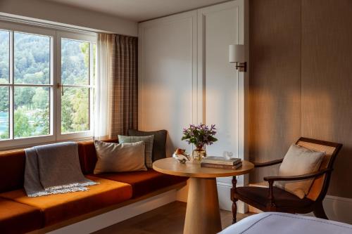 Grand Premier Lakeview Room