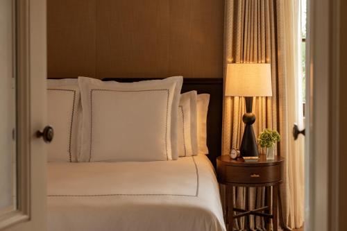 Two-Bedroom Lakeview Suite