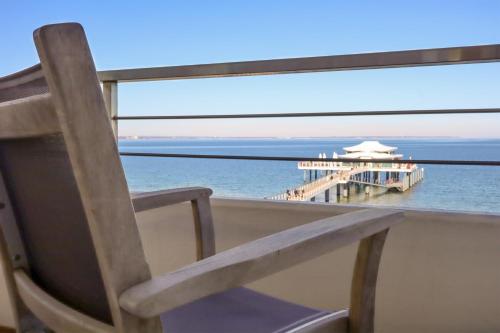 Suite (Sea and Land View)