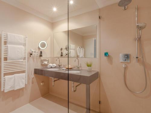 Deluxe Double Room with Sea View - Top Floor (Pets not allowed)