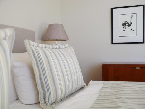 Double Room with lateral Sea View - Top Floor (No Pets Allowed)