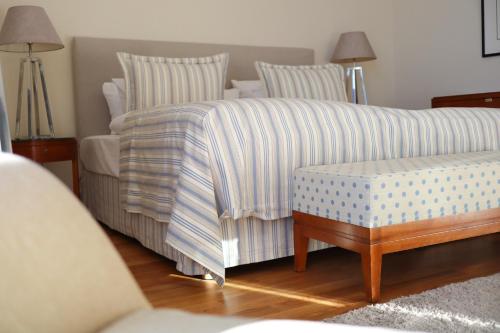Double Room with lateral Sea View - Top Floor (No Pets Allowed)