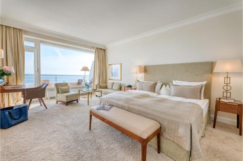 Junior Suite with Sea View (2.-4. Floor)