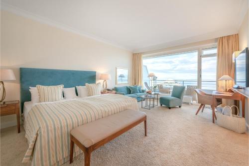Junior Suite with Sea View (2.-4. Floor)