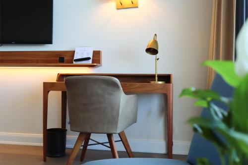 Junior Suite with Sea View (5.-9. Floor)
