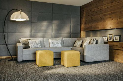King One Bedroom Suite with Alpine View
