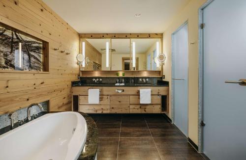 Deluxe Double Room with Alpin View