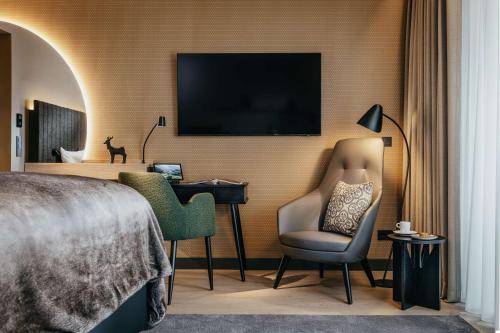 Superior Double Room with Alpine View