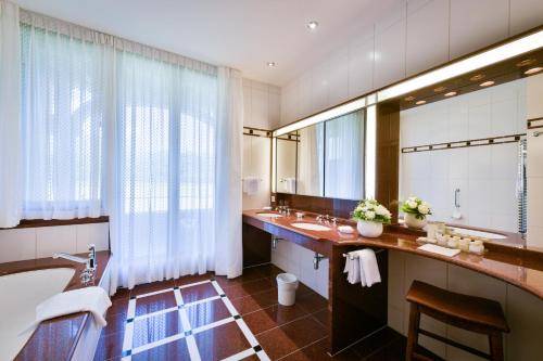 Retreat Loggia Master Suite