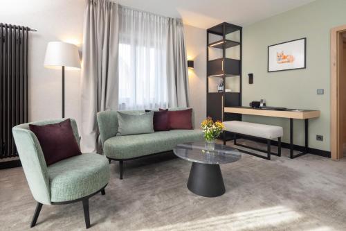 Modern Junior Suite