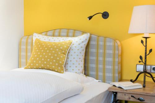 Classic Room with French Bed