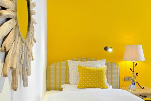 Classic Room with French Bed