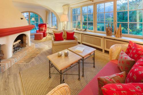 Alpine Chalet Berghirsch