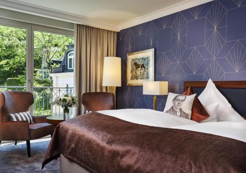 Superior Room with City View