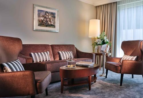 Suite with Garden View