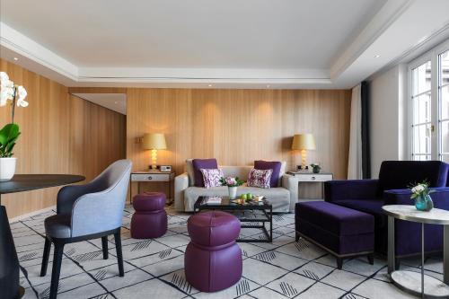 Riverside Signature Suite