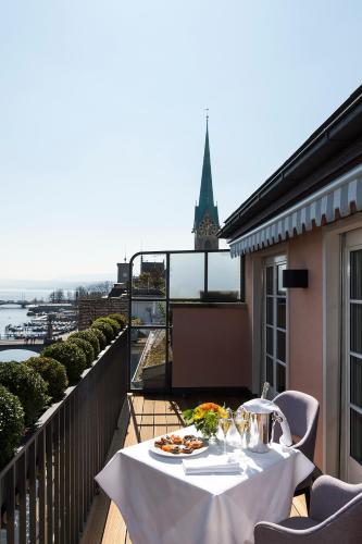 Riverside Signature Suite