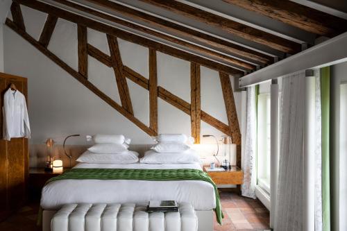 Room-Selected-At-Check-In