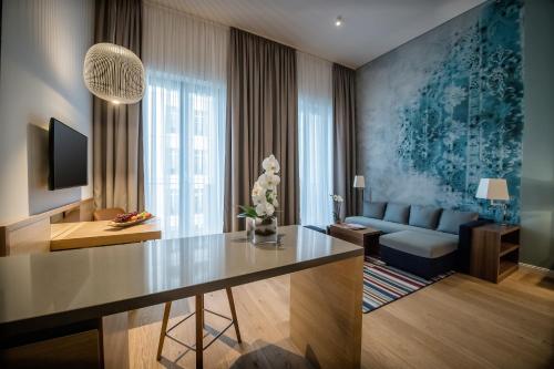 Business Suite