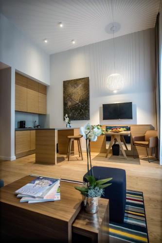 Business Suite with Balcony