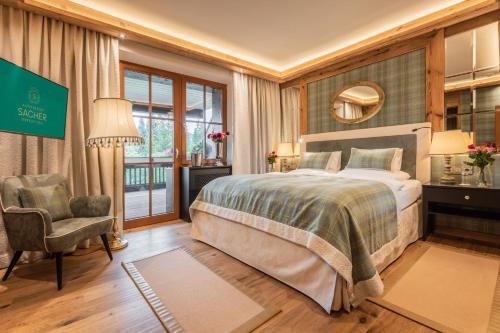 Studio Living Deluxe