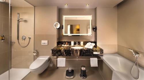 Executive King Room 