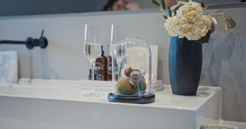 Suite 500