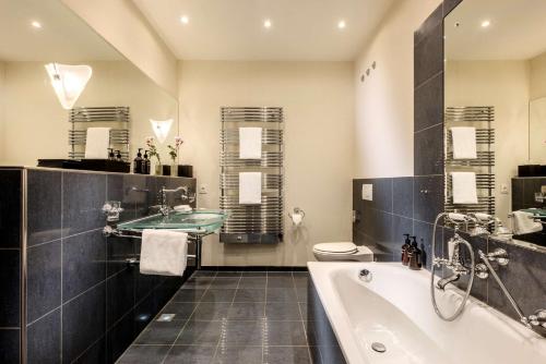 Junior Suite with Lake View