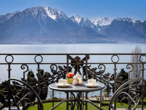 Deluxe Room with Lake View