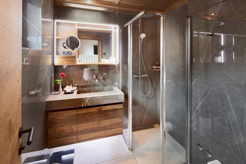 Kartnall Luxus Deluxe Single Room