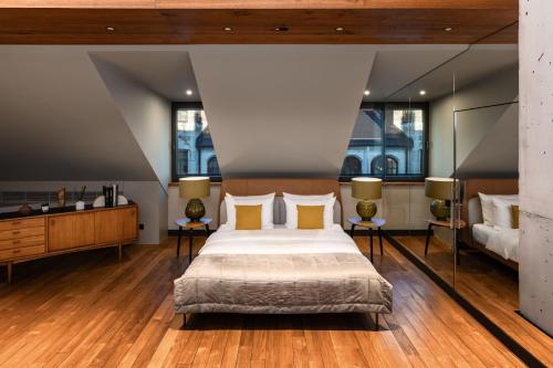 Penthouse Loft Suite