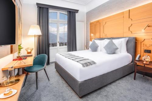 Double room with mountain view