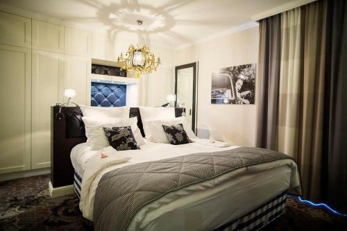 Suite with Spa Bath
