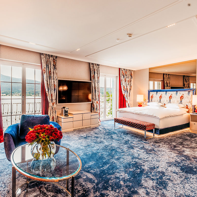 JUNIOR SUITE WITH A LAKE VIEW