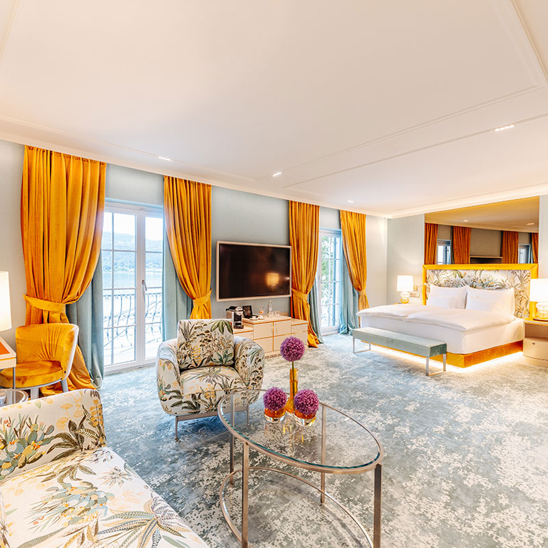 JUNIOR SUITE WITH A LAKE VIEW