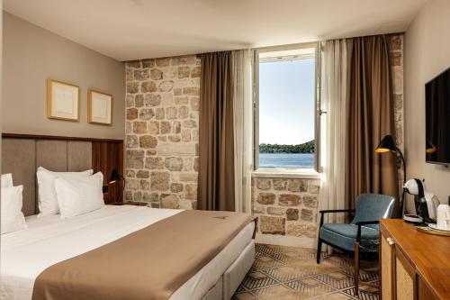 Superior Double or Twin Room with Sea View