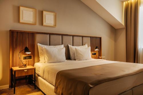 Deluxe Double or Twin Room with Sea View