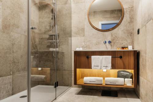 Deluxe Double or Twin Room with Sea View