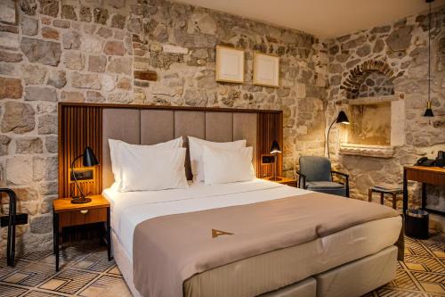 Standard Double or Twin Room with Garden View