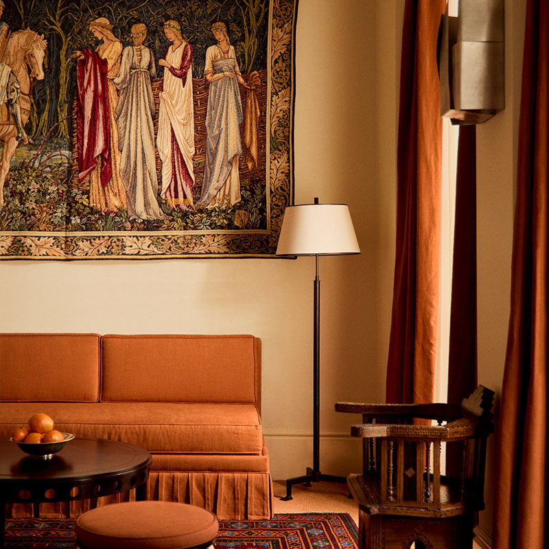 Grand Norfolk Suite