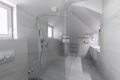 Luxury Suite with Balcony