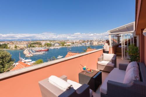 Luxury Suite with Balcony
