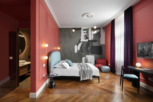 Deluxe Double Room with Balcony - Annex Building