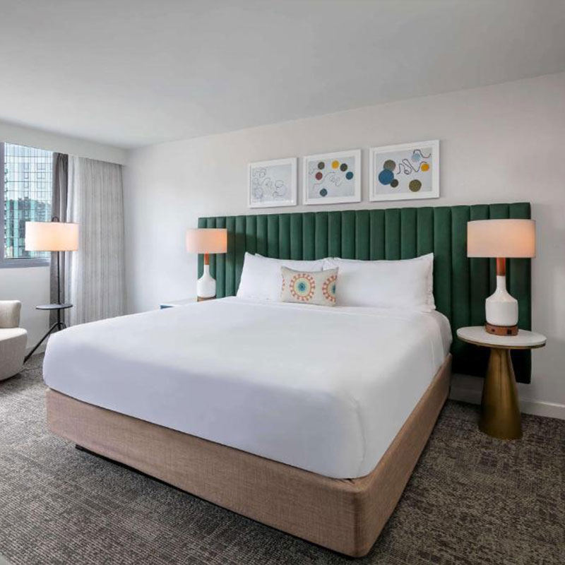 One Bedroom Royal Suite - King