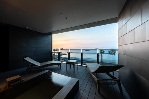 Triple Room with Sea View