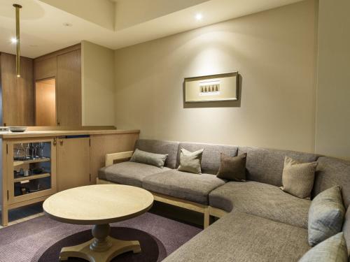 Stylish Suite with Open-Air Bath