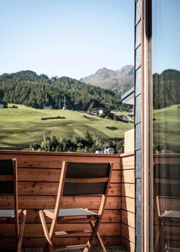 Double Room L with Balcony
