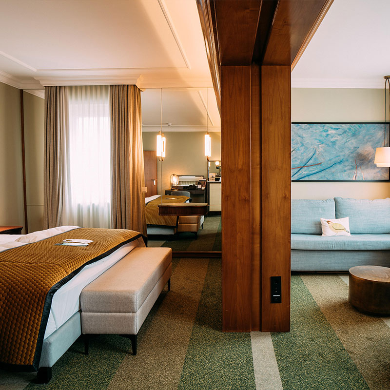 Junior Suite Living